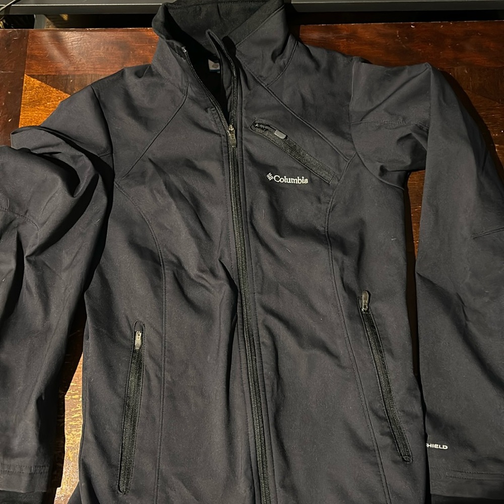 Columbia Women’s Zip Up